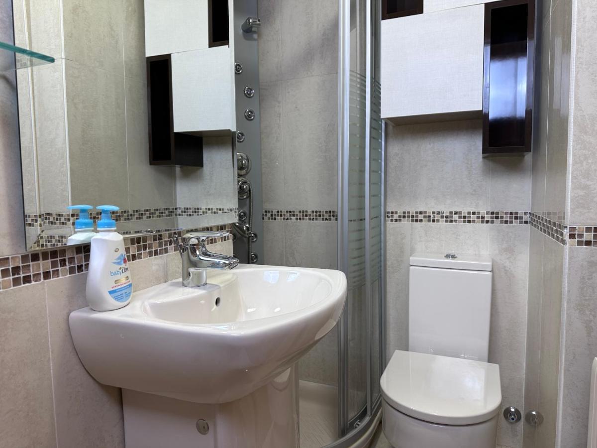 Apartamento Gran Via - Parking Gratis Salamanca Bagian luar foto