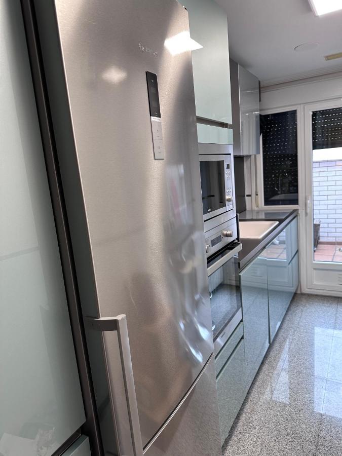 Apartamento Gran Via - Parking Gratis Salamanca Bagian luar foto