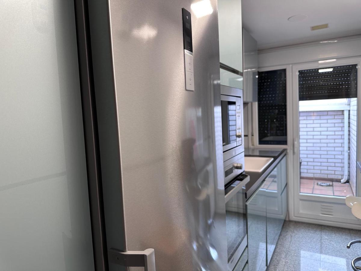 Apartamento Gran Via - Parking Gratis Salamanca Bagian luar foto