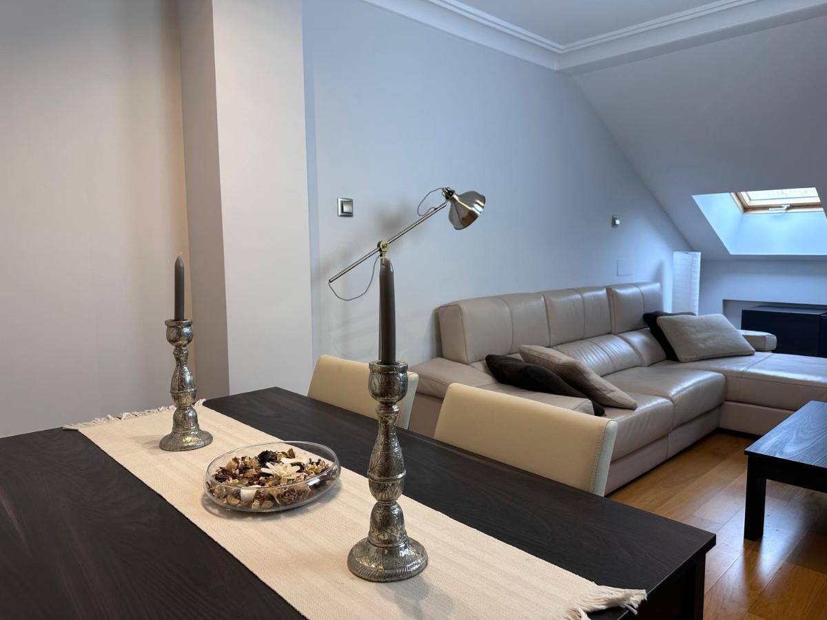 Apartamento Gran Via - Parking Gratis Salamanca Bagian luar foto